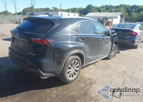 2017 Lexus Nx 200T z USA, uszkodzony, nr VIN JTJYARBZ8H2072366